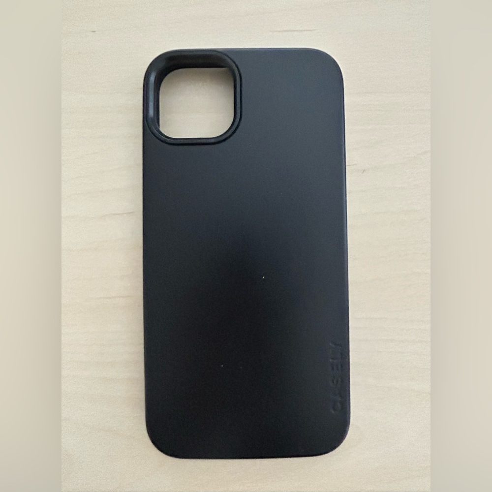 Casely Black on Black | Ultra-Protective Bold Case iPhone 14+